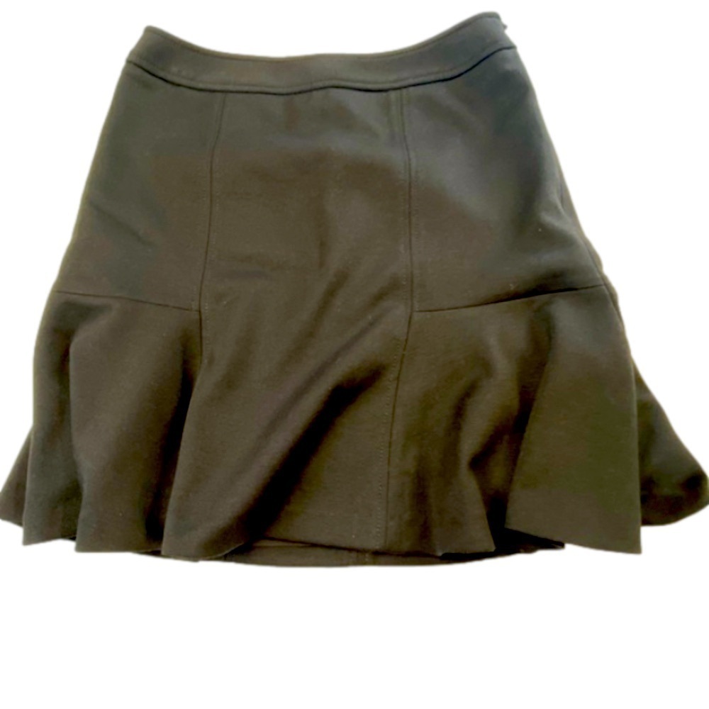 NEW! Stretchy Black Peplum Fluted Knee Length Black Skirt Lined Size 6 Classic